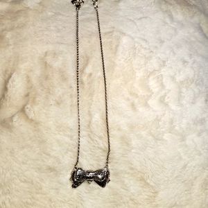 Beautiful Brighton bow Necklace